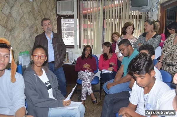 Alunos e diretores foram recebidos pelo prefeito Alair Correa