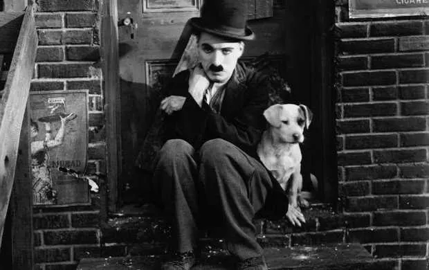 Chaplin no clássico 'Vida de Cachorro'