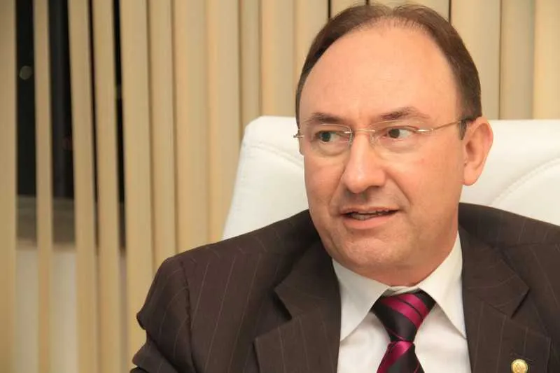 Atual prefeito, Neilton Mulim (PR), deve ser apoiado pelo PP