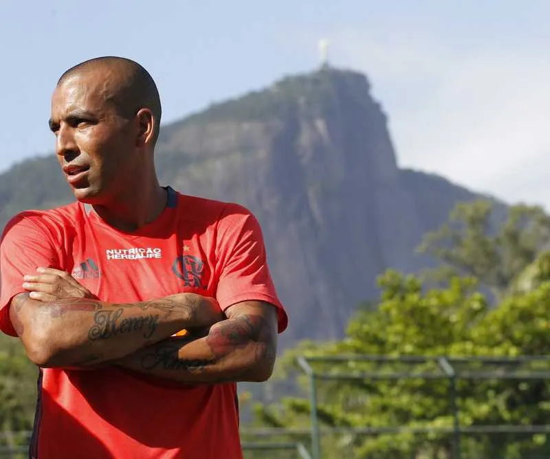 Emerson Sheik prometeu um ‘ano bom’ aos rubro-negros