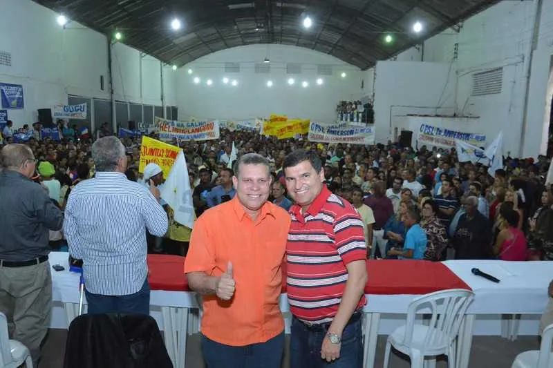O vereador irmão caio e o prefeito Helil encabeçam a coligação 'Sempre juntos por Itaboraí'