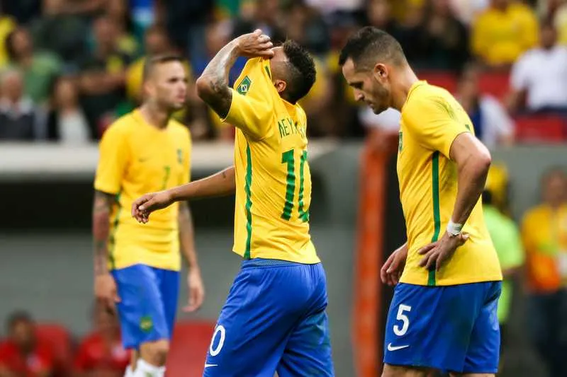 Futebol pobre faz o torcedor não acreditar na classificação