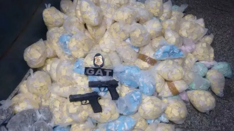 Polícia Federal e PM descobrem ‘carregamento’ de drogas enterrados no bairro Alecrim