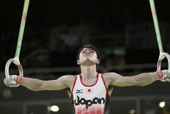 O ginasta japonês Kohei Uchimura conquistou o bicampeonato olímpico no individual geral