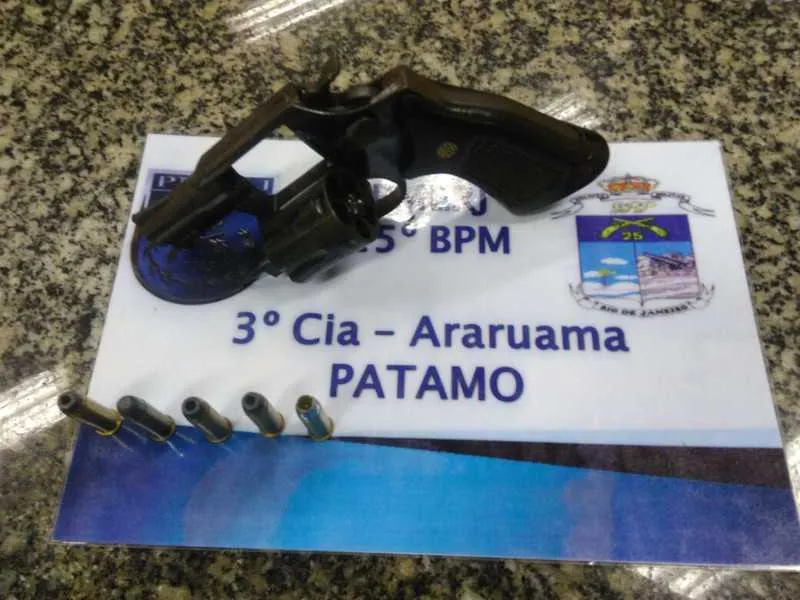 No Parque Mataruna, jovem estava com revólver e munições