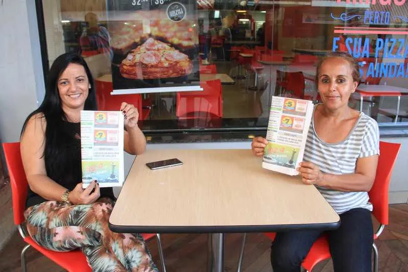 Rosângela e Jacira aproveitaram a promoção no Spoleto ontem