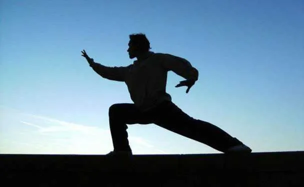 O Grupo To Tão, que é dirigido pelos mestres Wang Chag e Marcus Maia, promove a prática e o ensino do Tai Chi Chuan, técnica que traz benefícios para a mente, o corpo e principalmente para o espírito. As aulas são abertas ao público. Até dia 26 de agosto, no Centro Cultura Paschoal Magno, na Rua Lopes Trovão s/nº, Icaraí, Niterói.