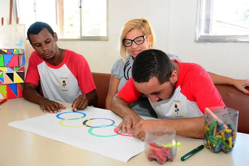Os dez alunos tem síndrome de Down e foram aprovados na triagem feita pelo Comitê Olímpico