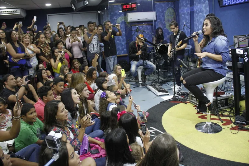 Anitta na Rádio Mania