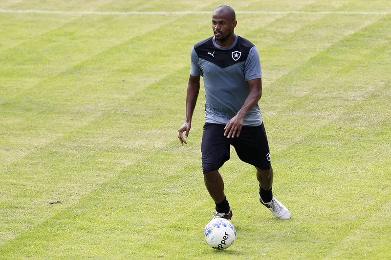 Airton. Treino do Botafogo em General Severiano. 05 de Maio de 2016, Rio de Janeiro, RJ, Brasil. Foto: Vitor Silva/SSPress/Botafogo.