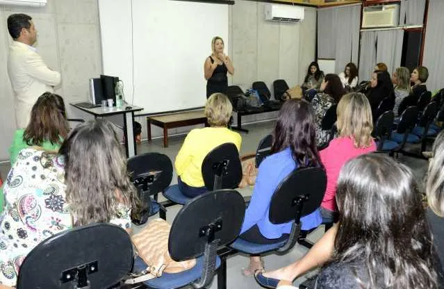 A intenção dos organizadores é estender o curso a profissionais que atuam em toda a rede