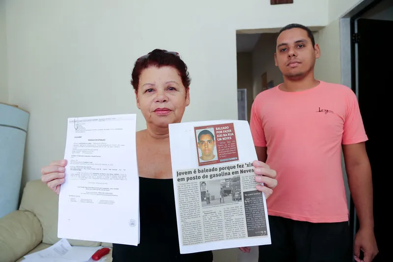Mãe luta por justiça. Salisete Maia e Vinicius Maia dos Santos