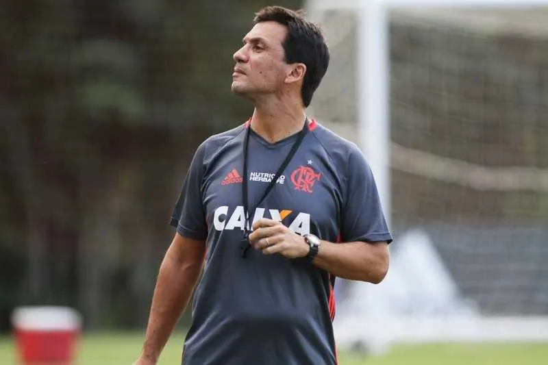  Zé Ricardo fez mistério na escalação, mas admite novidades contra o Figueirense no Espírito Santo