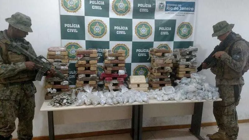 Na ação para capturar ‘Fat Family’ (detalhe), agentes apreenderam grande quantidade de drogas