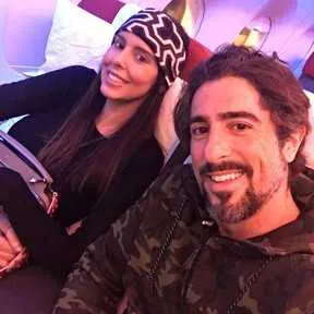 Suzana Gullo usou sua conta no Instagram para celebrar uma viagem que fez na companhia do marido, Marcos Mion, em meio ao tratamento contra o câncer de mama. A mulher do apresentador, que relatou recentemente o término do período de quimioterapia, contou no texto que pediu ao médico um intervalo antes de iniciar a radioterapia para viajar.