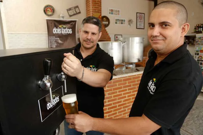 Júnior e Ricardo apostam no sabor cítrico da gonçalense Frank