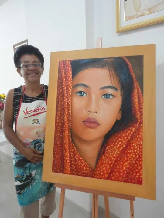 A mostra tem pinturas em óleo sobre tela e desenhos em grafite