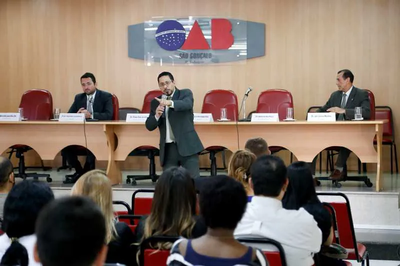 Maratona conta com palestras, diariamente, sobre diferentes temas, das 9h às 19h, até sexta