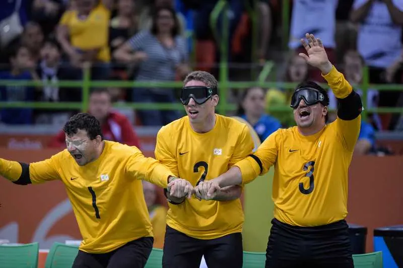 Jogadores comemoraram muito a conquista do terceiro lugar