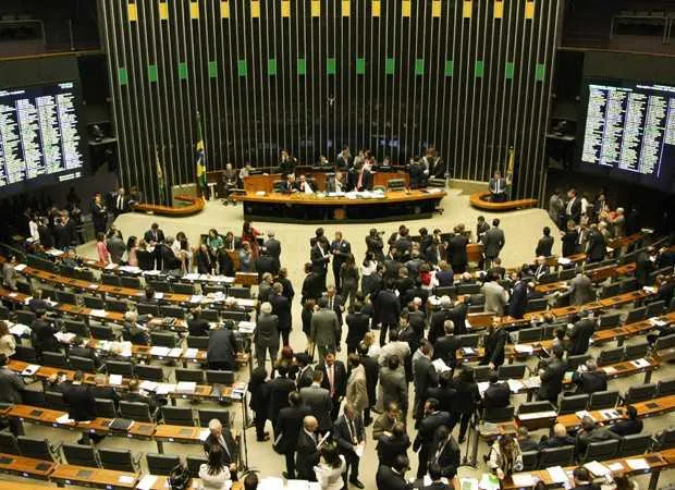 Sessões vão acontecer no Plenário da Câmara hoje e amanhã