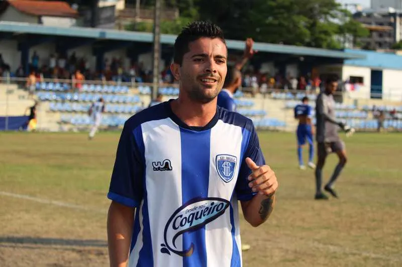O atacante Sabão foi o destaque do jogo com duas assistências e dois gols na final contra o Serrano