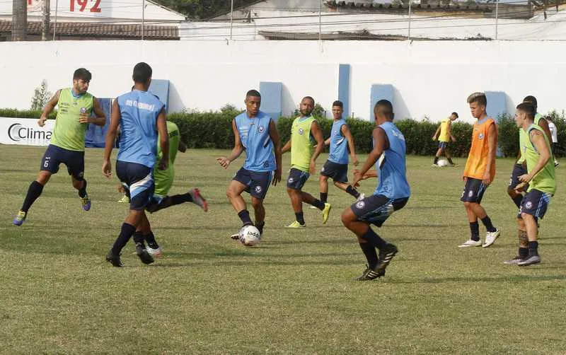  Em final de temporada, elenco itaboraiense treina forte para ter bom desempenho nos dois torneios