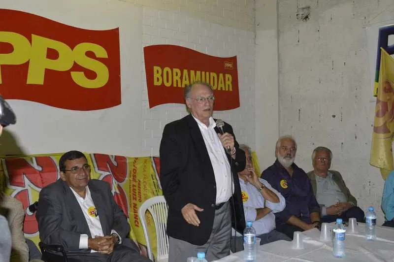 Nanci recebeu o deputado federal Roberto Freire no diretório municipal na noite de quinta-feira