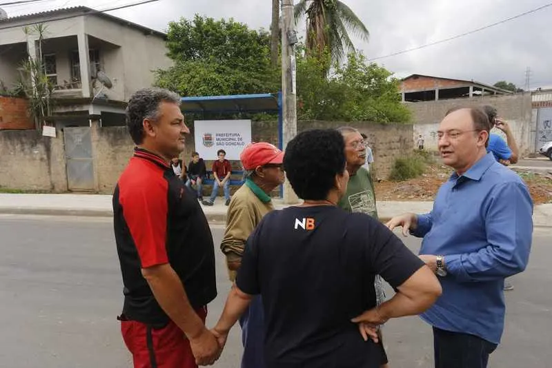 Neilton esteve em Lagoinha conversando com moradores sobre as obras de mobilidade urbana
