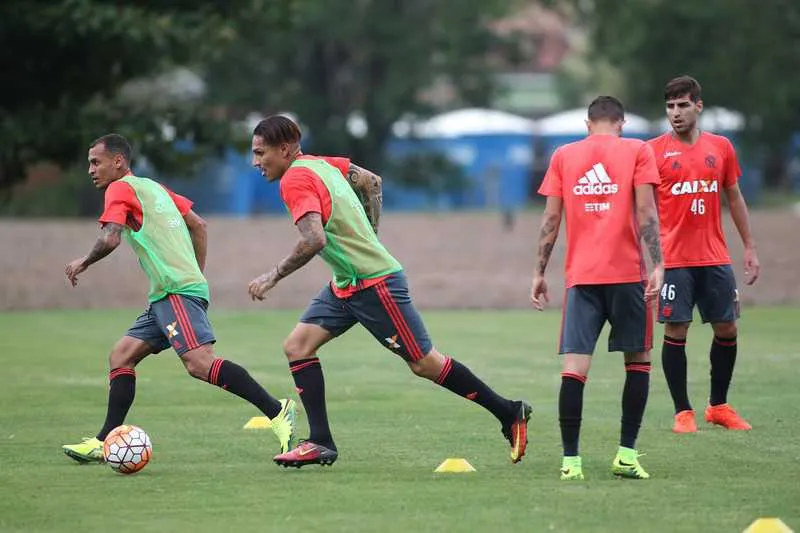 O Rubro-Negro voltou aos treinos no ‘Ninho’ visando duelo contra o São Paulo amanhã, no Morumbi