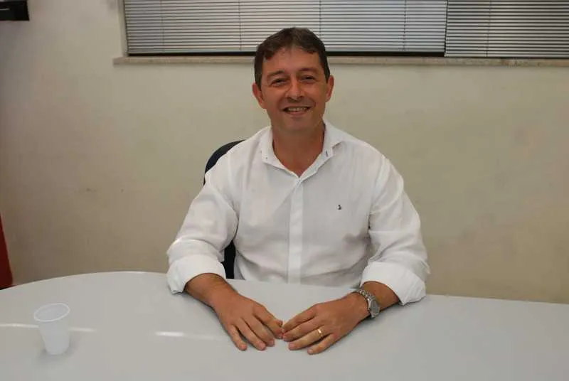 Imagem ilustrativa da imagem Após vitória, Sadinoel diz que priorizará Saúde e Educação