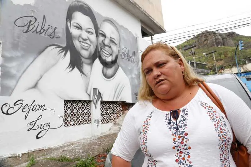 A mãe de Bianca, Andréia Guimarães aceitou a homenagem póstuma proposta pelos amigos