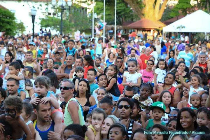 Imagem ilustrativa da imagem Dia das Crianças promete ‘agitar’ garotada na Praça Antônio Raposo