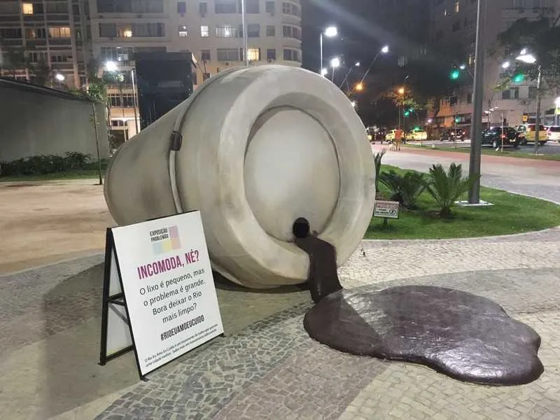 Imagem ilustrativa da imagem Esculturas de lixo gigantes repensam questão socioambiantal