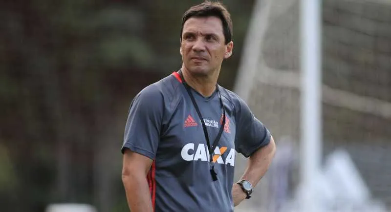 Imagem ilustrativa da imagem Zé Ricardo garante foco em duelo com ‘Santinha’ no Pacaembu-SP