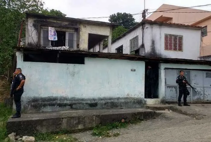 Imagem ilustrativa da imagem Familiar de policial militar sobrevive à chacina