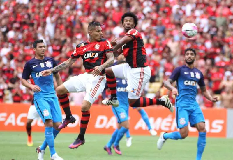 O centroavante peruano Paolo Guerrero foi o destaque rubro-negro com dois gols marcados