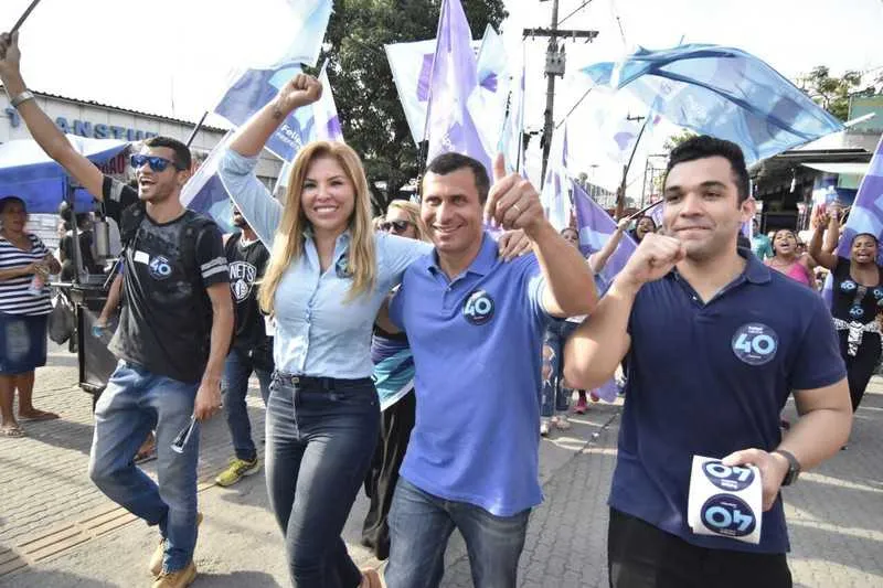 Imagem ilustrativa da imagem Rodrigo e Felipe reúnem eleitores em praças da Engenhoca e Centro.