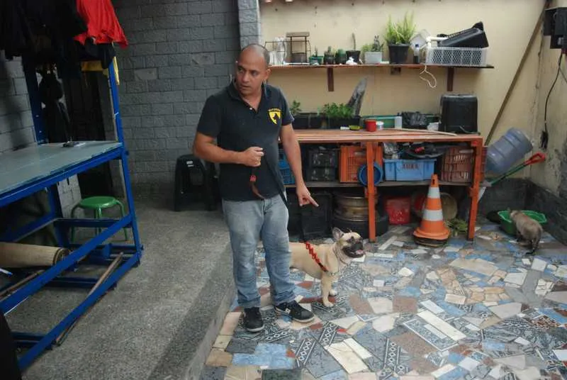O adestrador Anderson explica a diferença entre os animais 