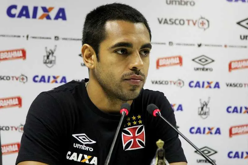  Durante entrevista coletiva ontem, na ‘Colina’, Júnior Dutra comentou sobre o estado psicológico dos jogadores cruzmaltinos