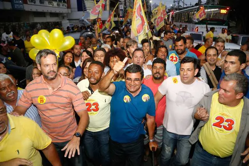 Após o anúncio da vitória, José Nanci, mesmo de muleta, fez curta caminhada pelo Zé Garoto