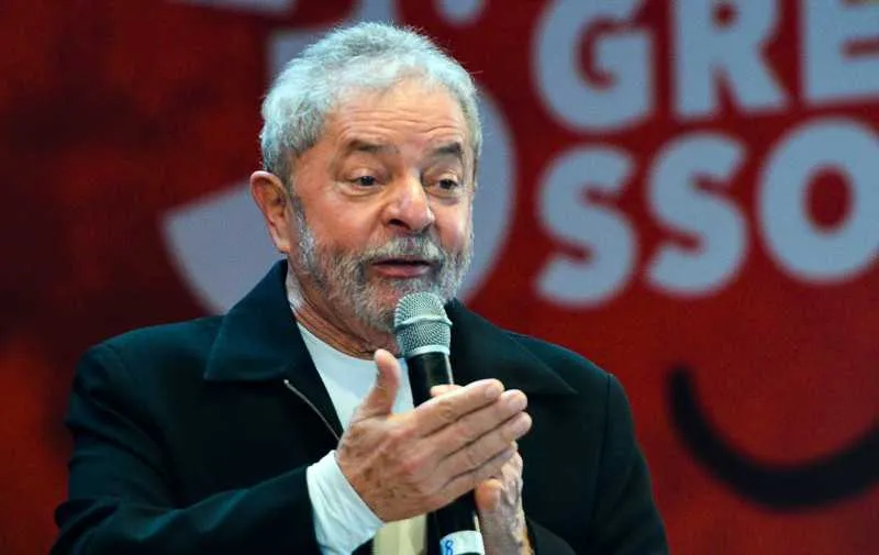 Imagem ilustrativa da imagem Defesa de Lula entra na Justiça contra delegado da Polícia Federal
