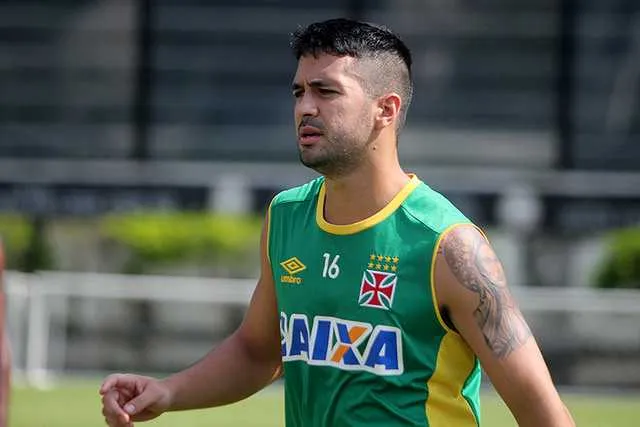Luan iniciou o trabalho de transição para retornar ao gramados