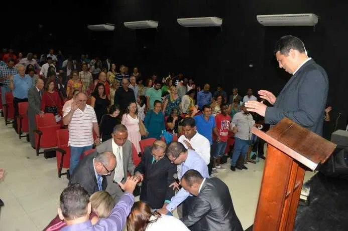 As dependências do Cinema Público Henfil ficaram lotadas para receber a comunidade evangélica