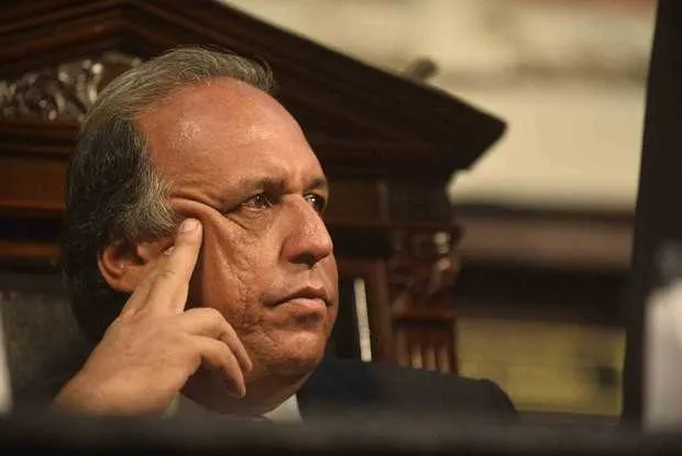 Imagem ilustrativa da imagem Governo do Rio anuncia 28 medidas para reduzir custos