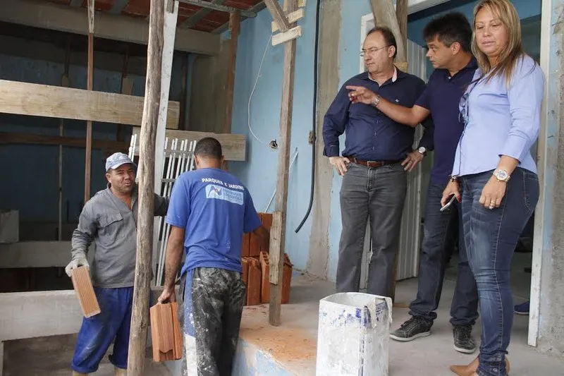 O prefeito Neilton Mulim visitou o espaço no Barro Vermelho
