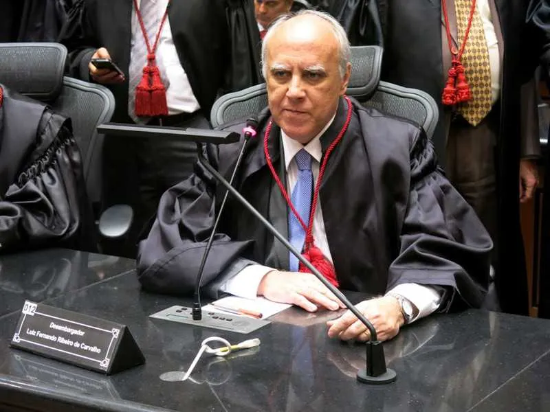Desembargador Luiz Fernando Ribeiro de Carvalho diz que algumas medidas são inconstitucionais
