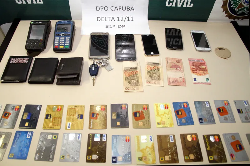 Segundo a polícia, três vítimas já reconheceram os suspeitos