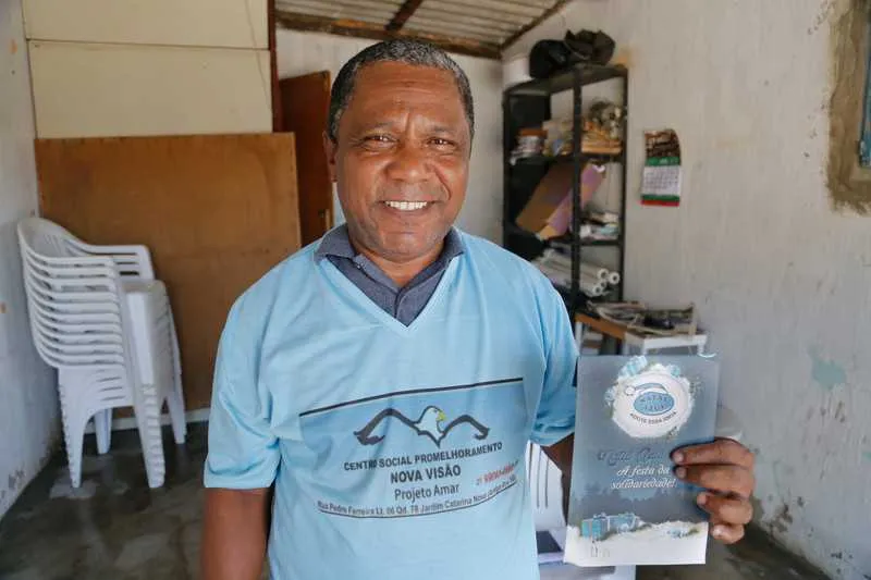 Joel leva cerca de 240 crianças para participar de um dia feliz