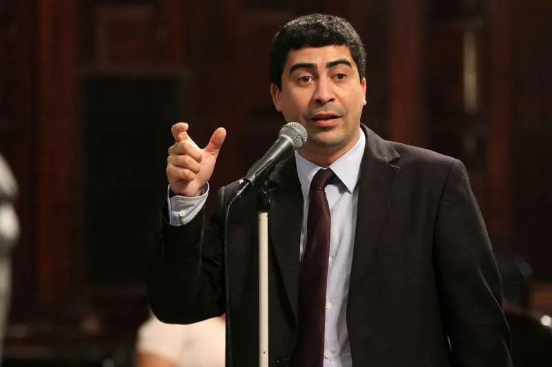 Wanderson Nogueira diz que valor gasto em propaganda paga um ano de aluguel social