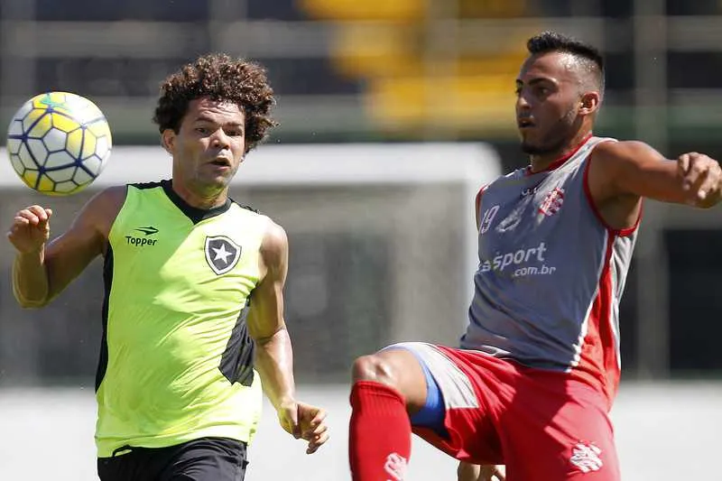  O camisa 10 do Glorioso, Camilo, teve ótima atuação e retorna contra a Chapecoense na quarta